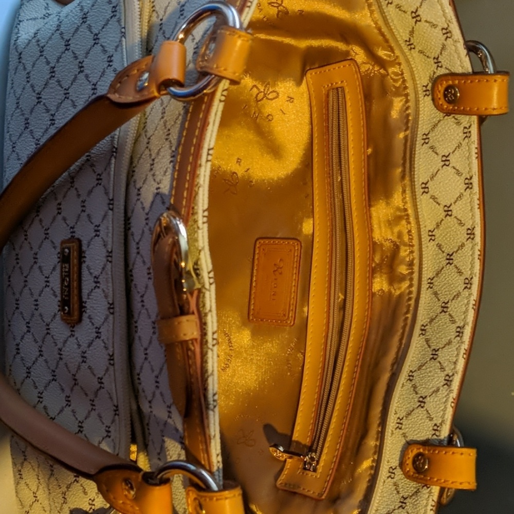 Purse - Picture 3 of 4